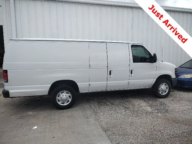Used 2013 Ford E-250 and Econoline 250 Extended RWD image 10