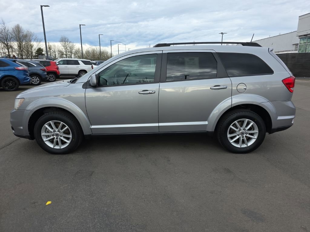 Used 2018 Dodge Journey SXT w/ Premium Group image 2