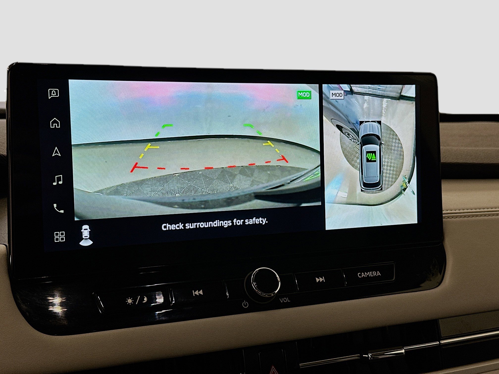 Used 2025 Mitsubishi Outlander SE image 23