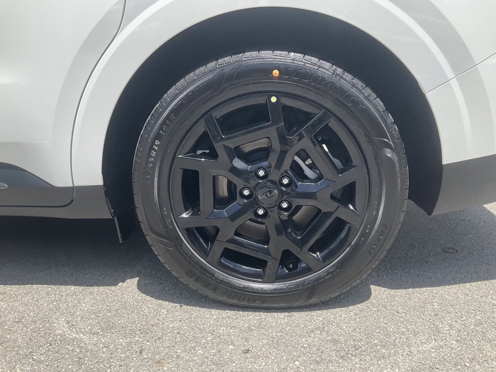 New 2026 Kia Carnival SX w/ SX Dark Edition Package image 7