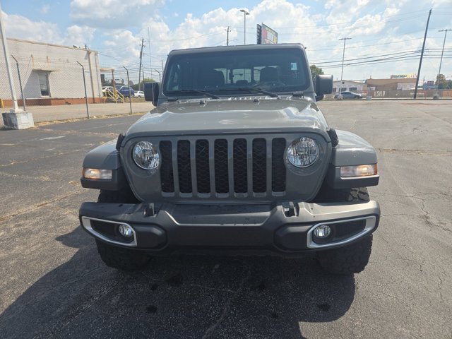 Used 2023 Jeep Gladiator Sport AWD/4WD image 3