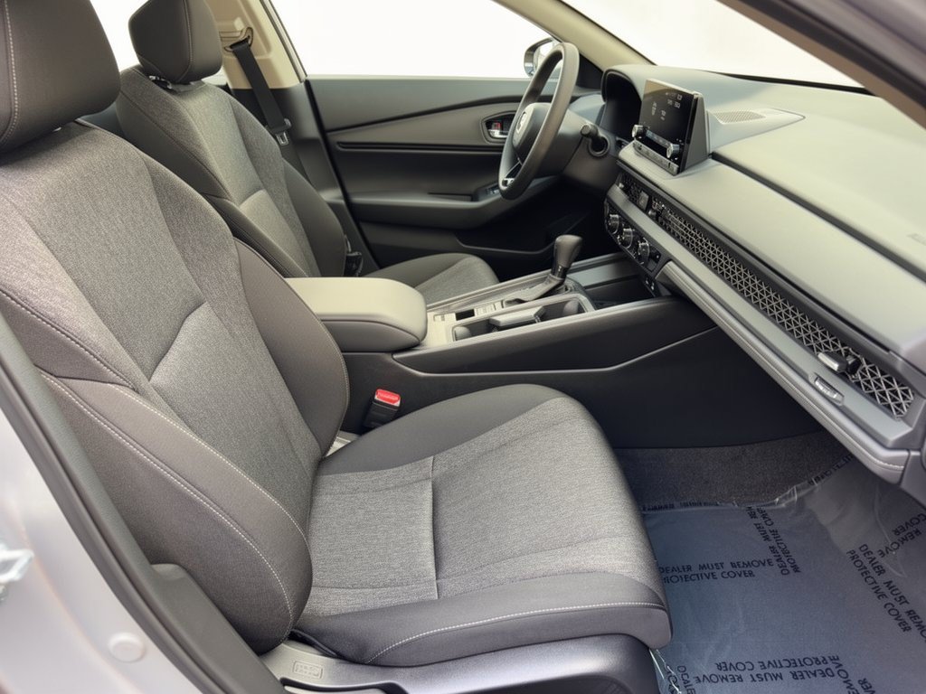 Used 2025 Honda Accord SE image 30