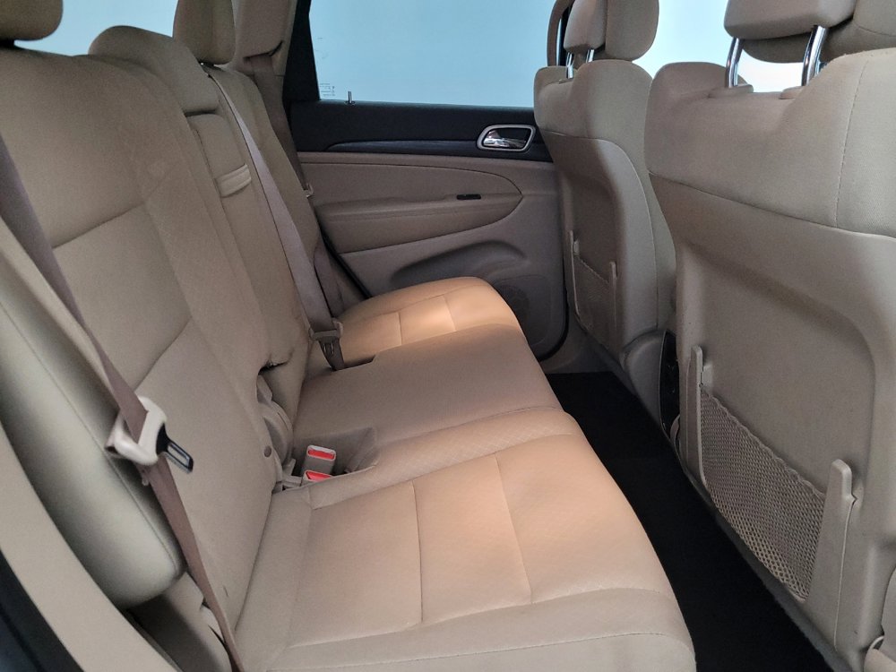 Used 2022 Jeep Grand Cherokee Laredo E w/ Security & Convenience Group AWD/4WD image 19