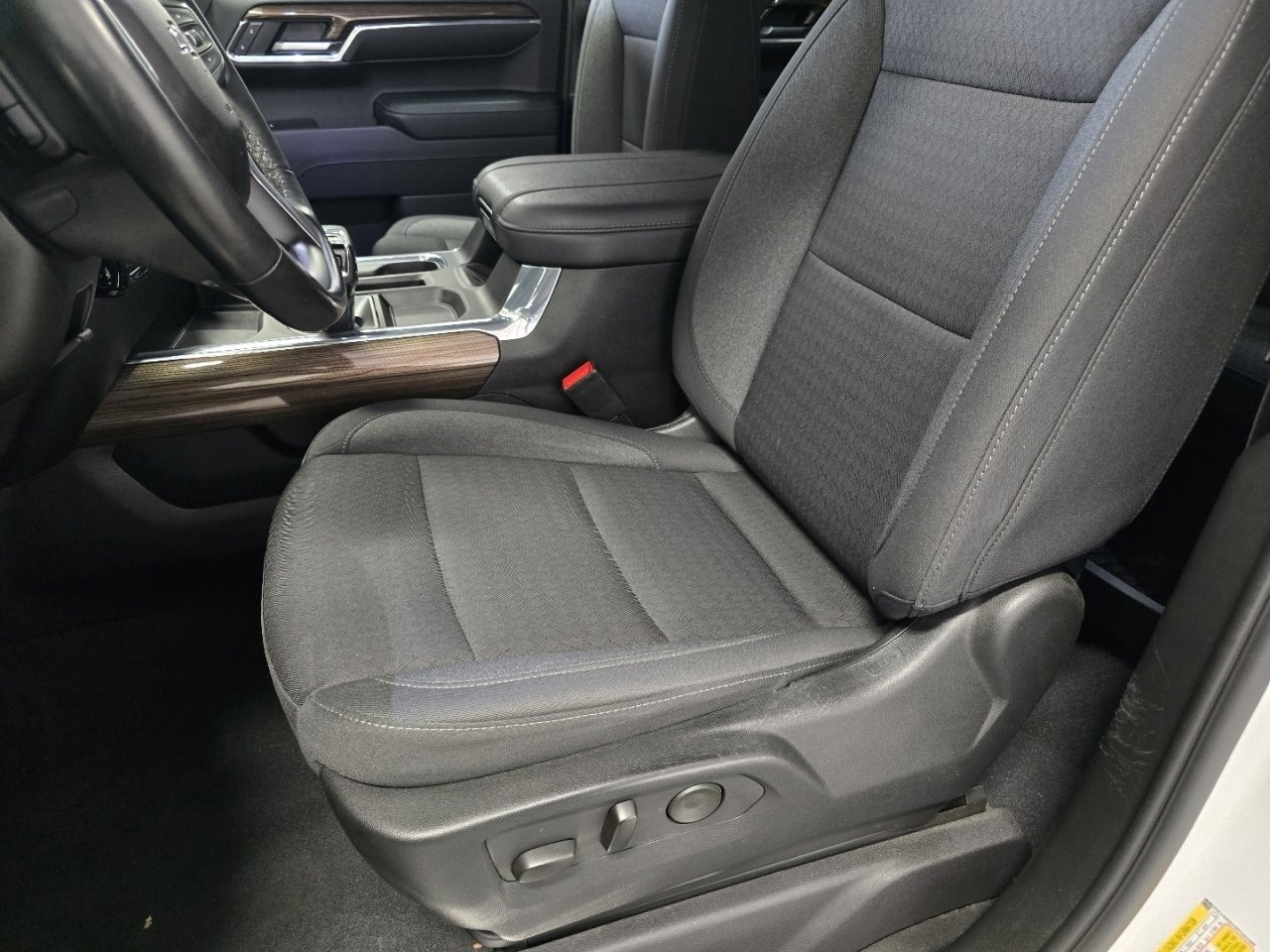 Used 2024 Chevrolet Silverado 1500 RST w/ Convenience Package II image 24