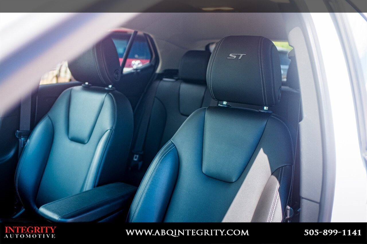 Used 2024 Buick Encore GX Sport Touring image 12