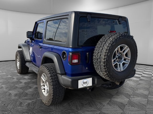 Used 2018 Jeep Wrangler Sport AWD/4WD image 3
