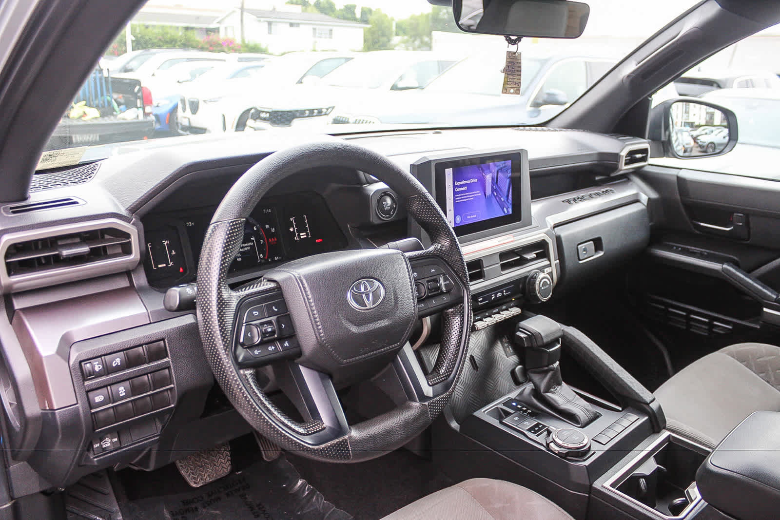 Used 2024 Toyota Tacoma SR5 AWD/4WD image 16