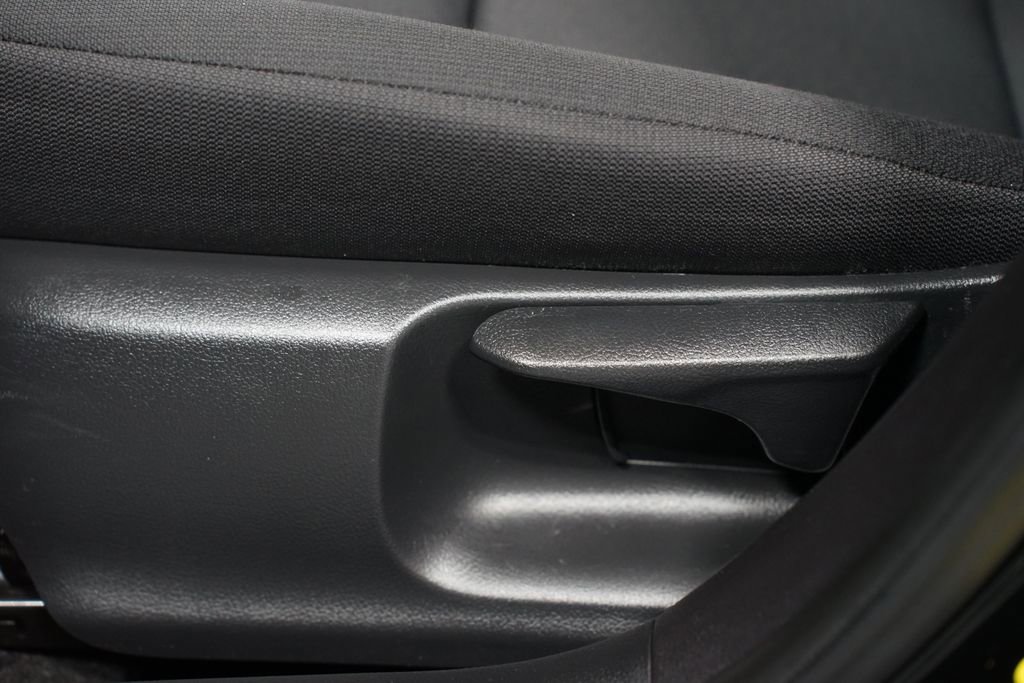 Certified 2023 Toyota Corolla LE image 30