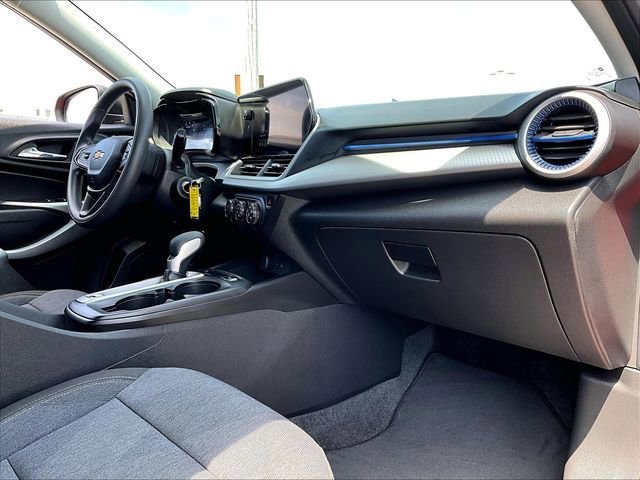 Used 2024 Chevrolet Trax LS FWD image 14