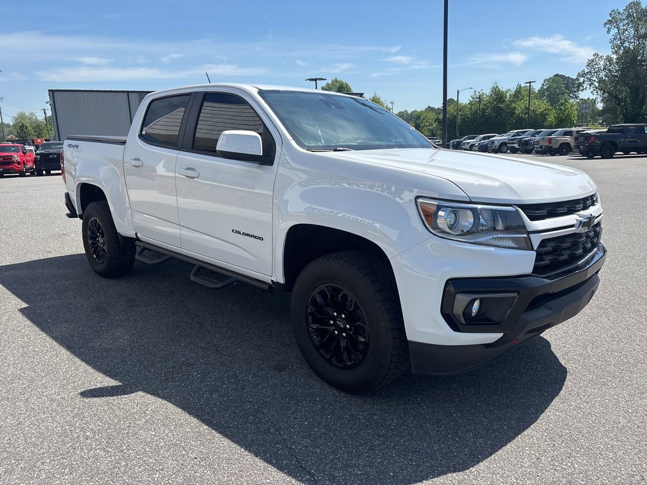 Used 2022 Chevrolet Colorado LT w/ Luxury Package image 9