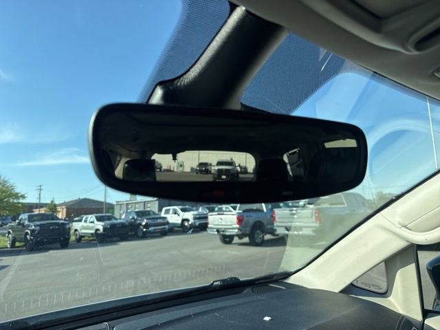 Used 2024 Chrysler Pacifica Limited image 26