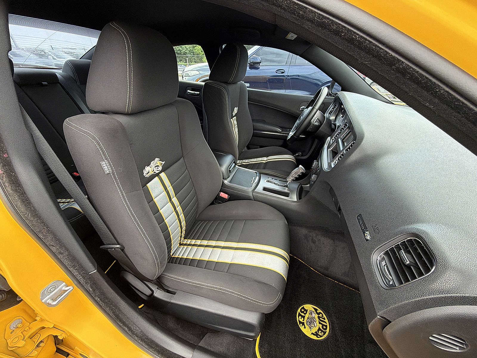 Used 2012 Dodge Charger SRT8 Super Bee w/ Driver Convenience Group II RWD image 22