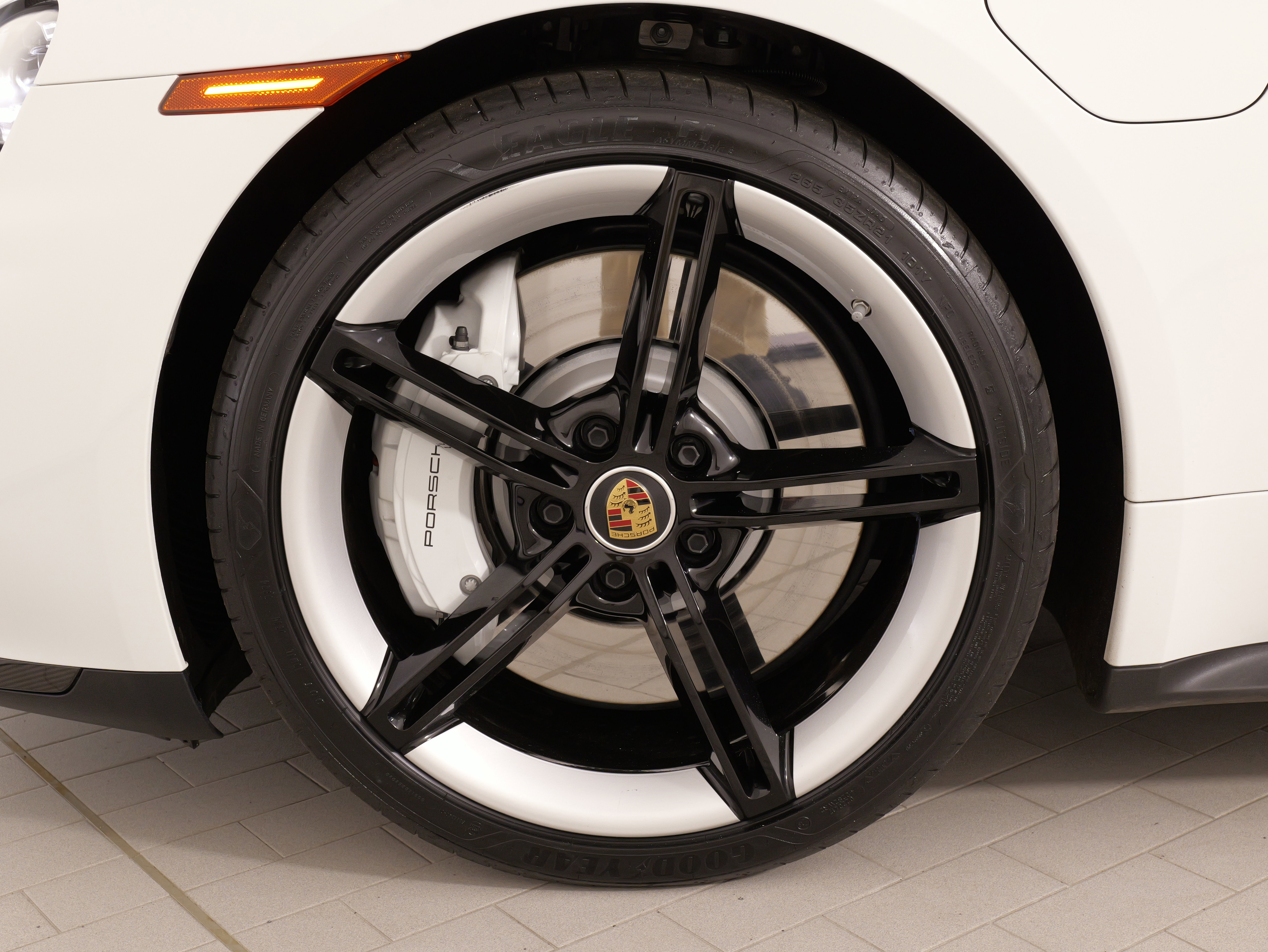 Used 2023 Porsche Taycan GTS image 58