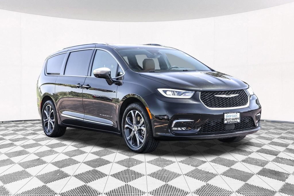 Used 2022 Chrysler Pacifica Pinnacle AWD/4WD image 12