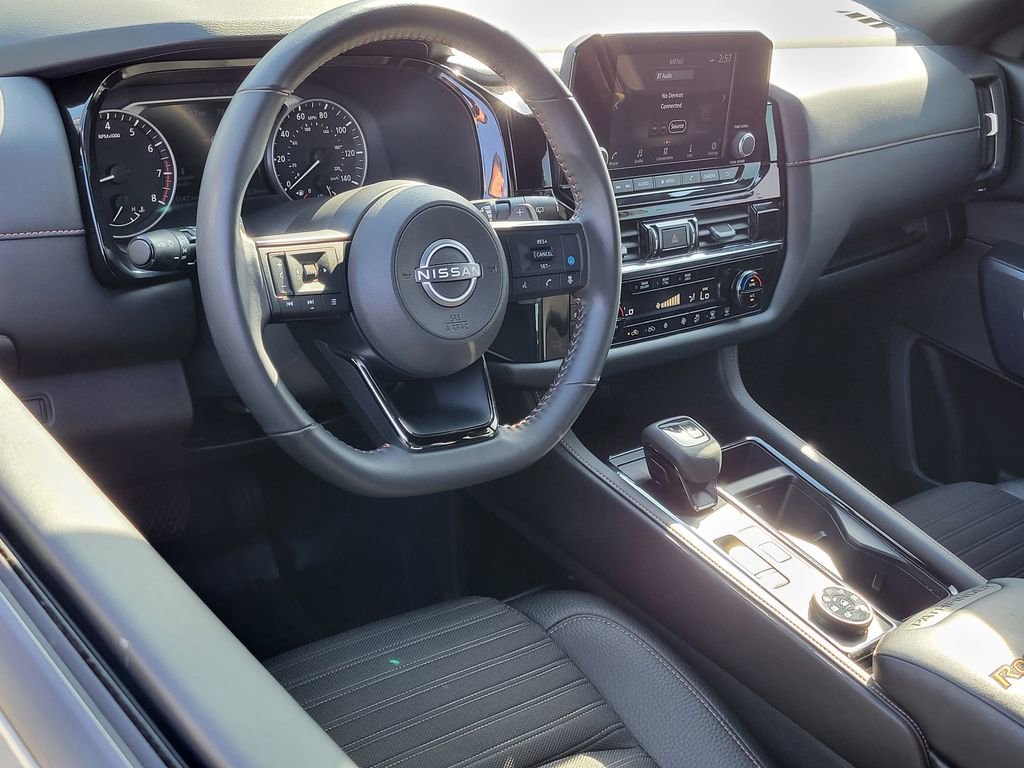 Used 2025 Nissan Pathfinder Rock Creek image 3
