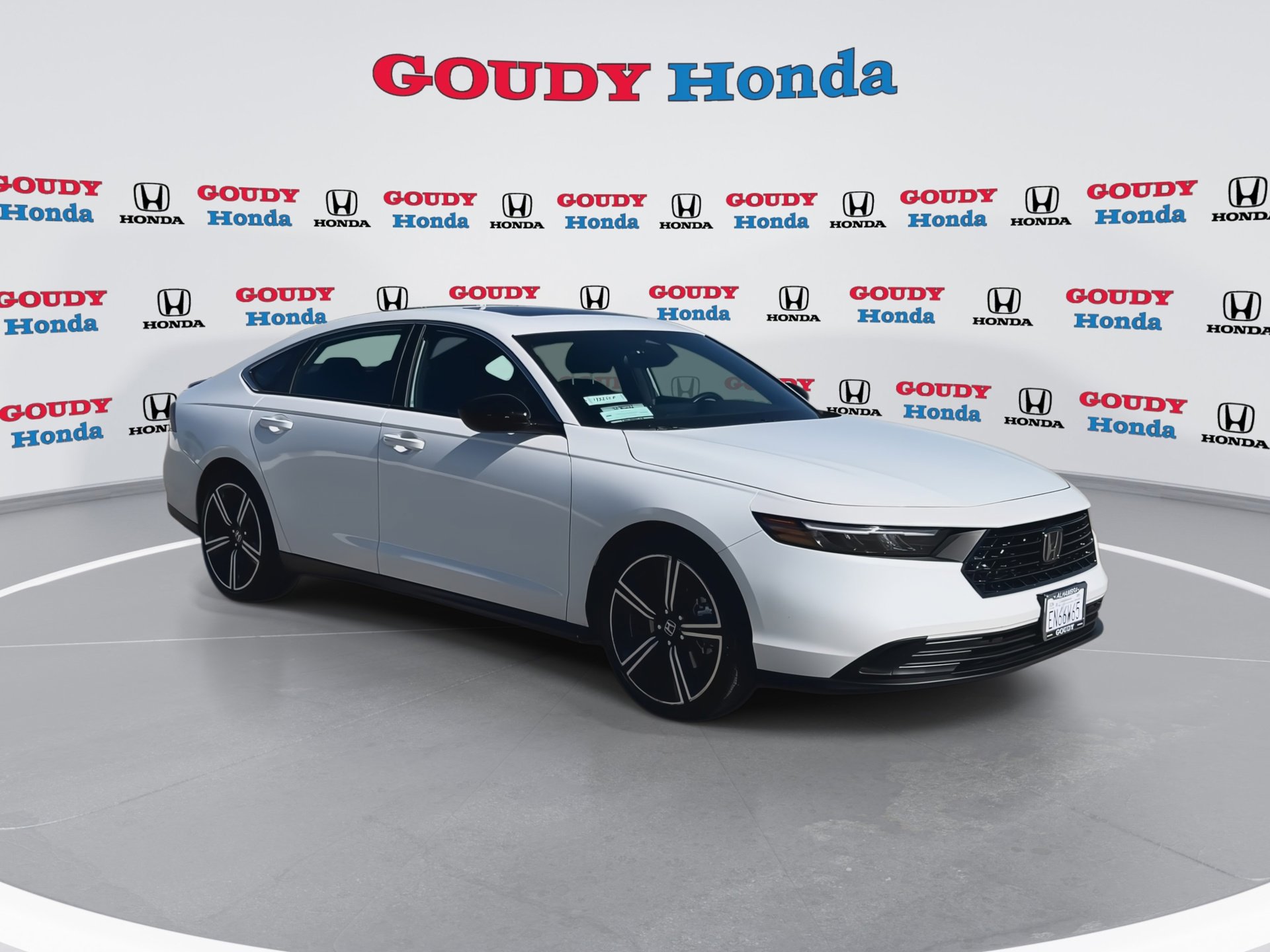 Certified 2025 Honda Accord Sport image 2