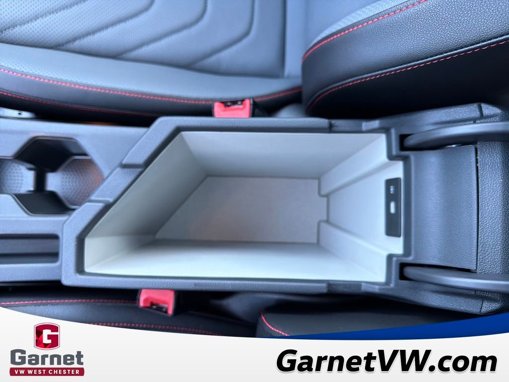 Certified 2025 Volkswagen Jetta GLI Autobahn w/ GLI Black Package image 26