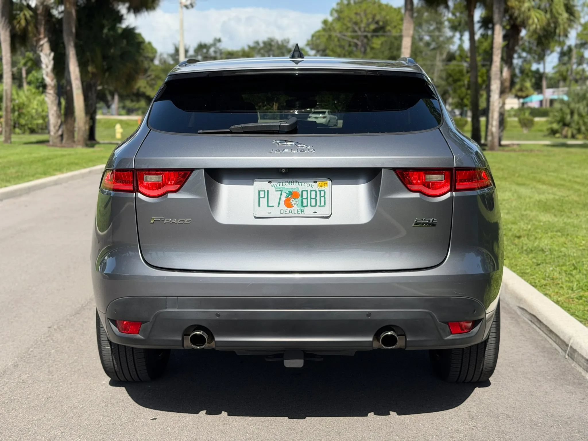 Used 2020 Jaguar F-PACE R-Sport AWD/4WD image 25