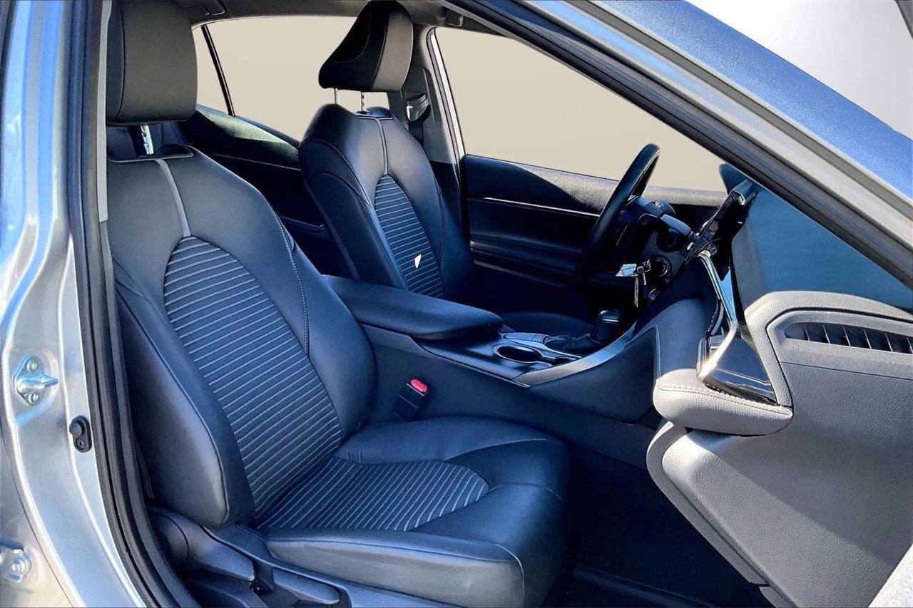 Used 2024 Toyota Camry SE image 21
