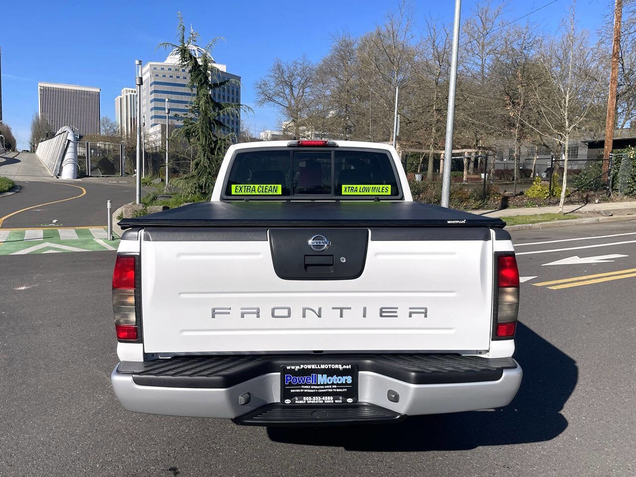 Used 2004 Nissan Frontier XE w/ (VTP) Value Truck Pkg image 10