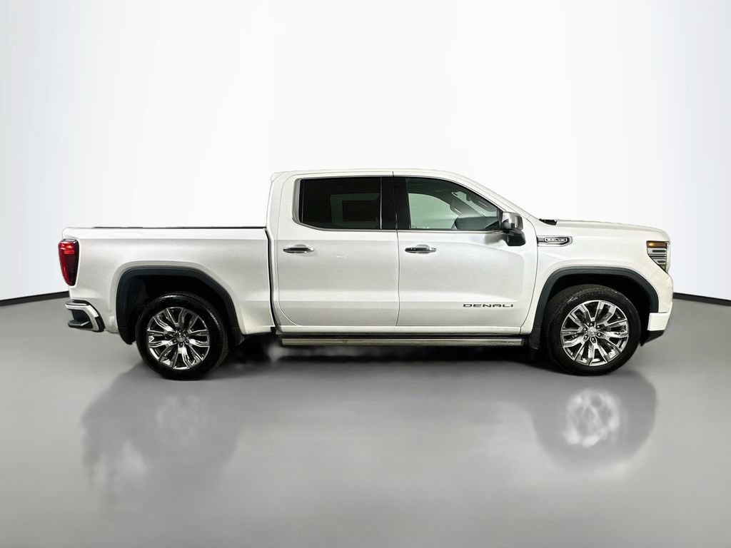 Used 2023 GMC Sierra 1500 Denali w/ Denali Reserve Package AWD/4WD image 7