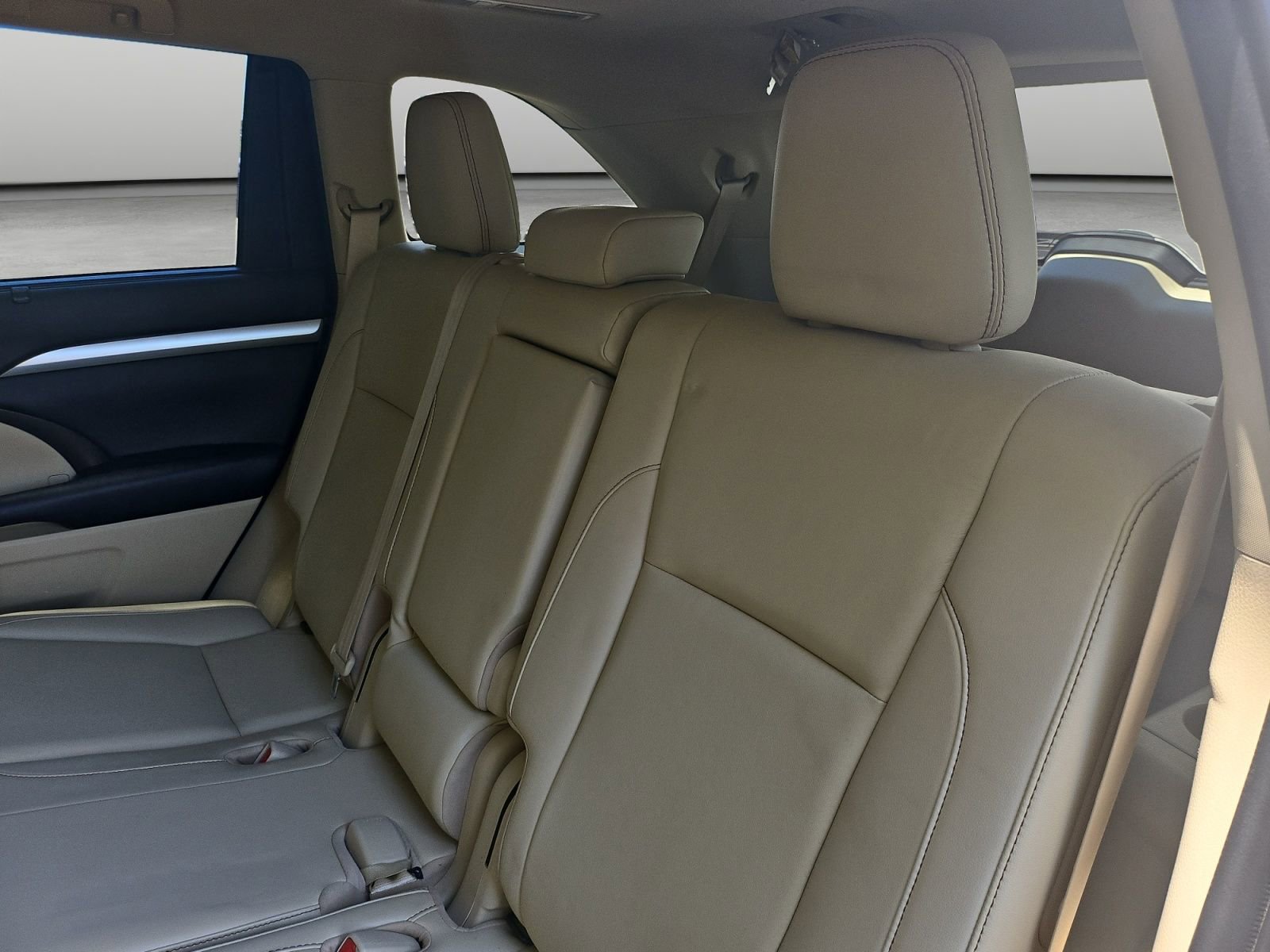 Used 2019 Toyota Highlander SE AWD/4WD image 36