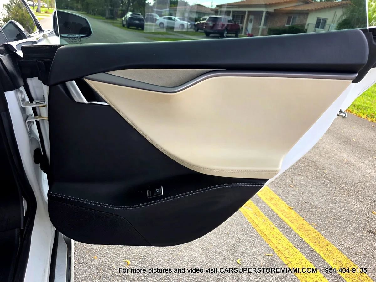 Used 2019 Tesla Model S 100D image 36