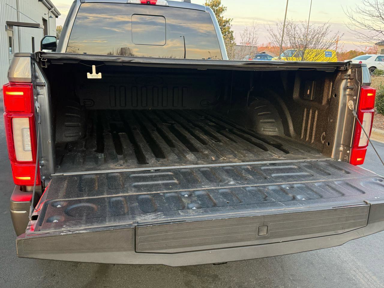 Used 2021 Ford F250 Platinum w/ FX4 Off-Road Package image 12