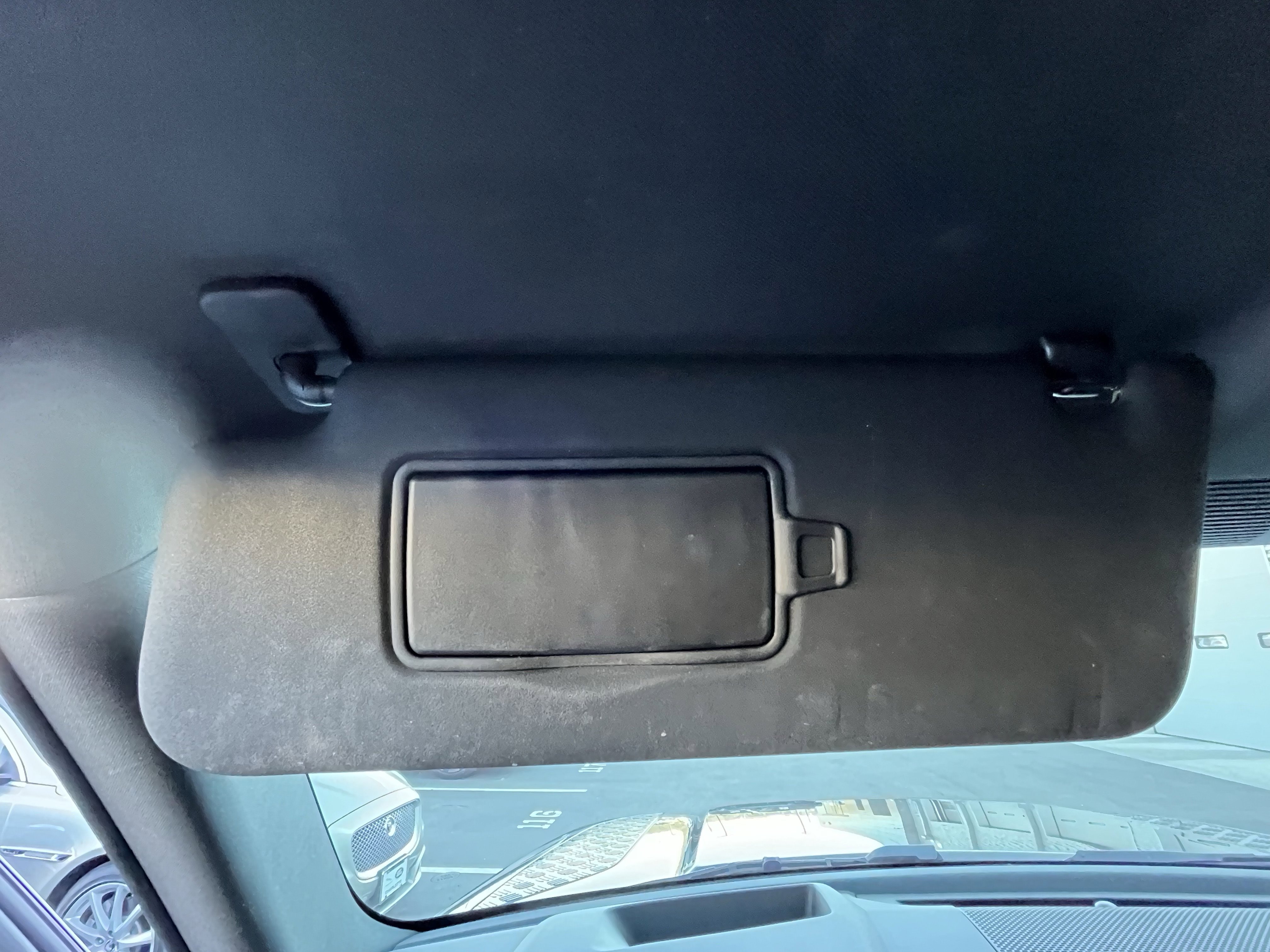 Certified 2024 Land Rover Defender 130 X-Dynamic SE image 23