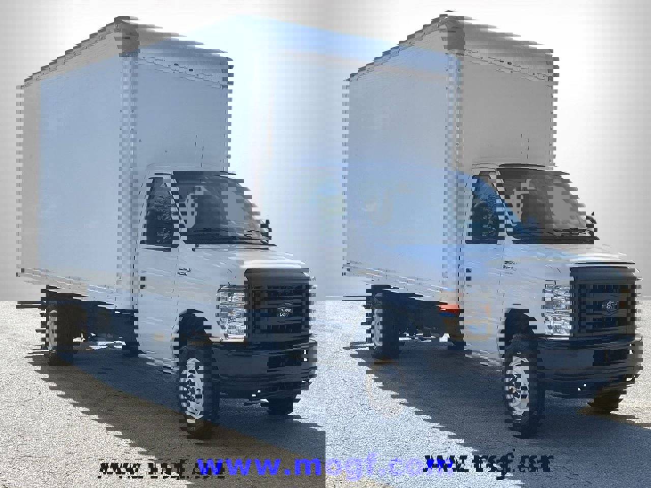 Used 2019 Ford E-450 and Econoline 450 Super Duty w/ Power Windows & Locks Group image 4