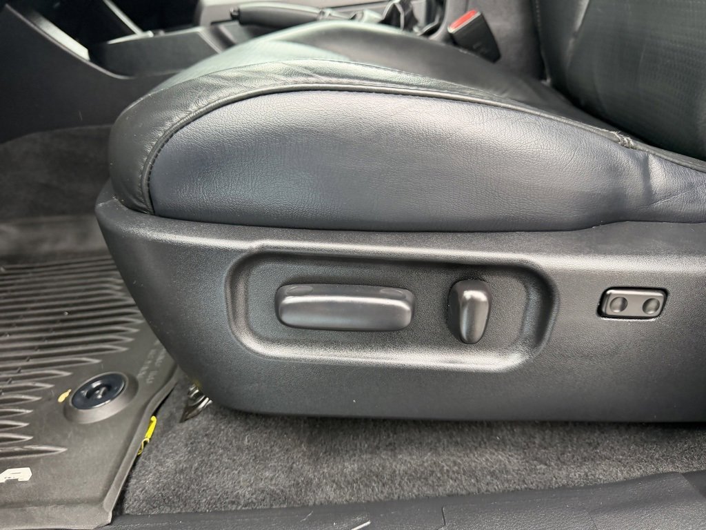 Used 2020 Toyota Tacoma TRD Off-Road w/ TRD Premium Off Road Package image 14