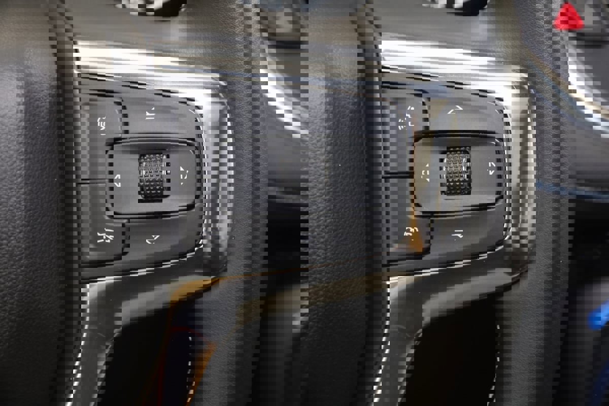 Used 2023 Chevrolet Blazer RS image 41