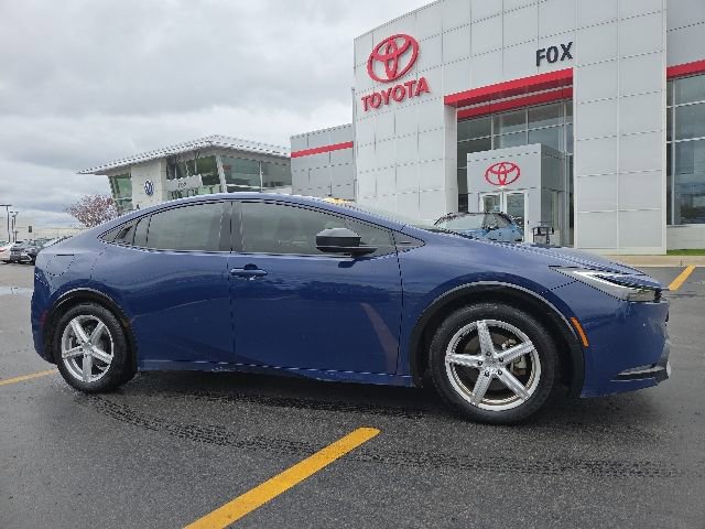 Used 2024 Toyota Prius Prime FWD image 1