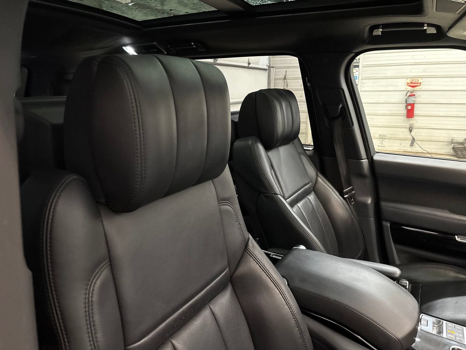 Used 2016 Land Rover Range Rover LWB SV Autobiography AWD/4WD image 29