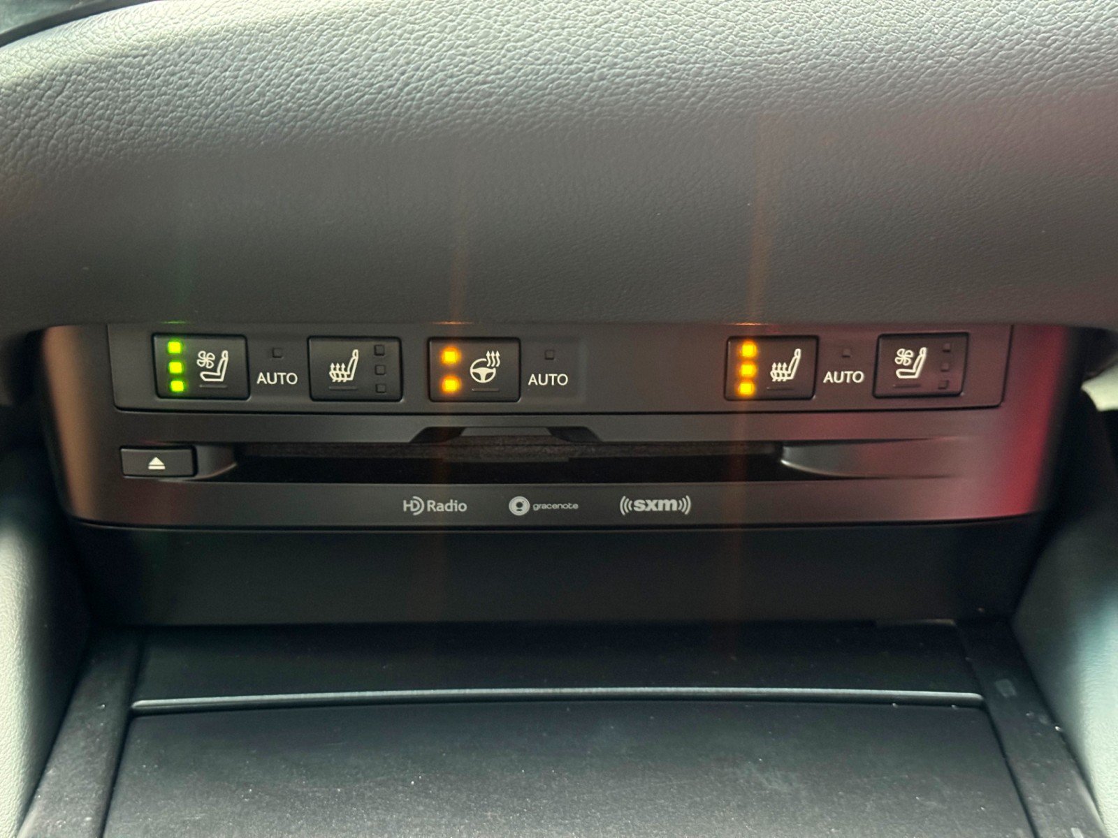 Used 2020 Lexus ES 350 F Sport w/ Accessory Package 2 FWD image 30