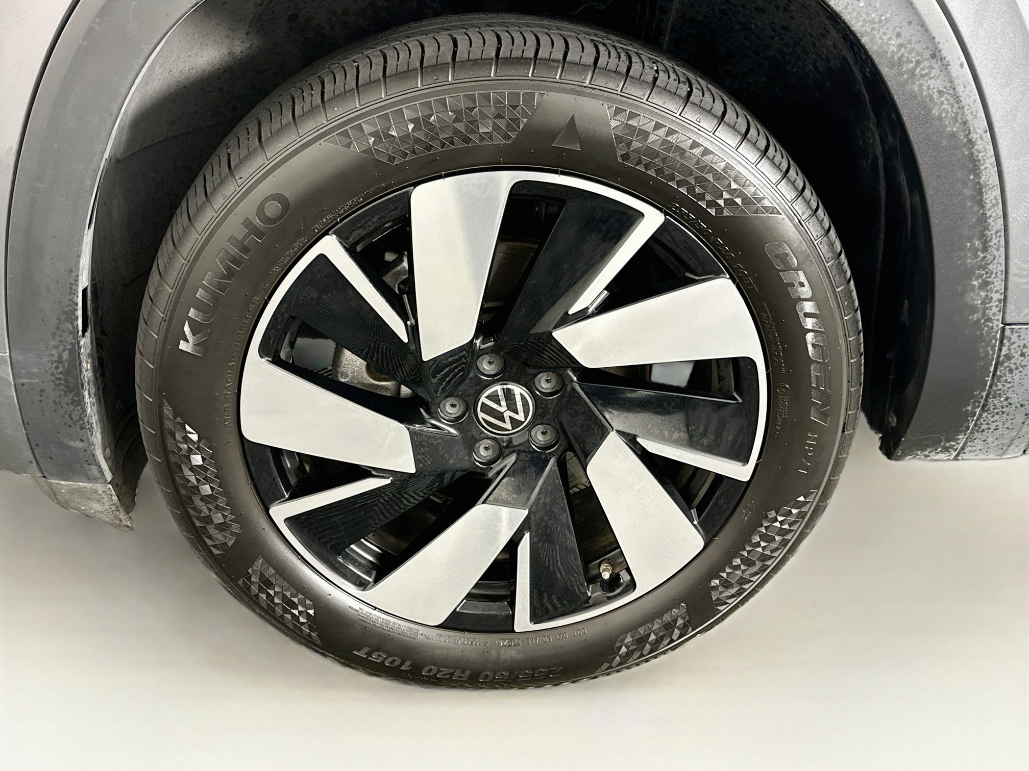 Used 2025 Volkswagen Atlas Cross Sport SE AWD/4WD image 11