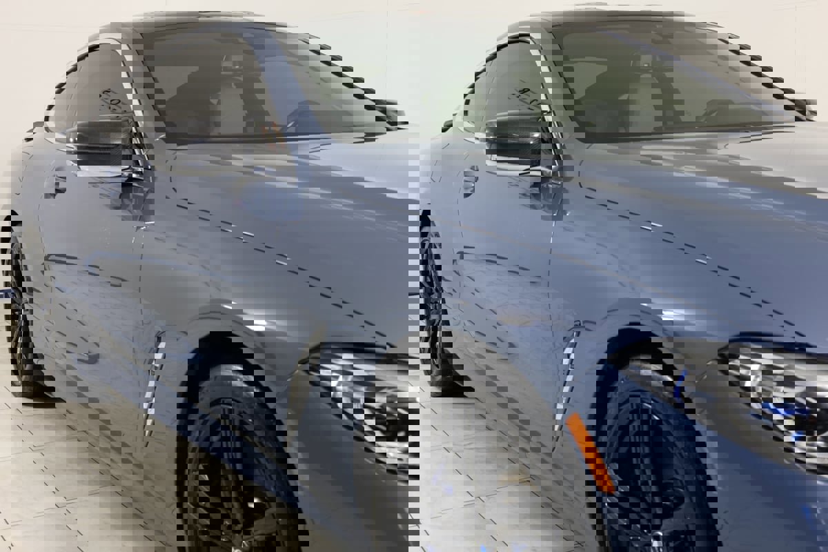 Used 2019 BMW M850i xDrive M850i xDrive w/ Comfort Seating Package image 38