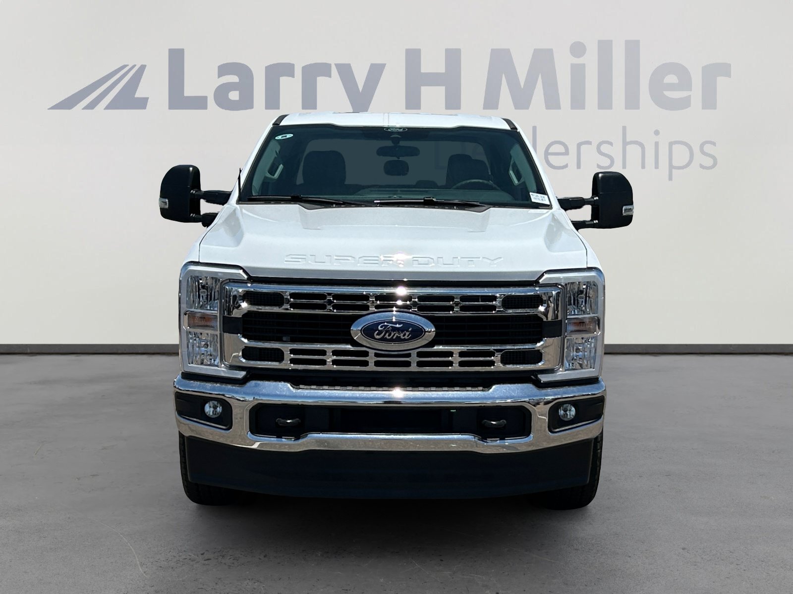 New 2026 Ford F350 XLT w/ FX4 Off-Road Package AWD/4WD image 8