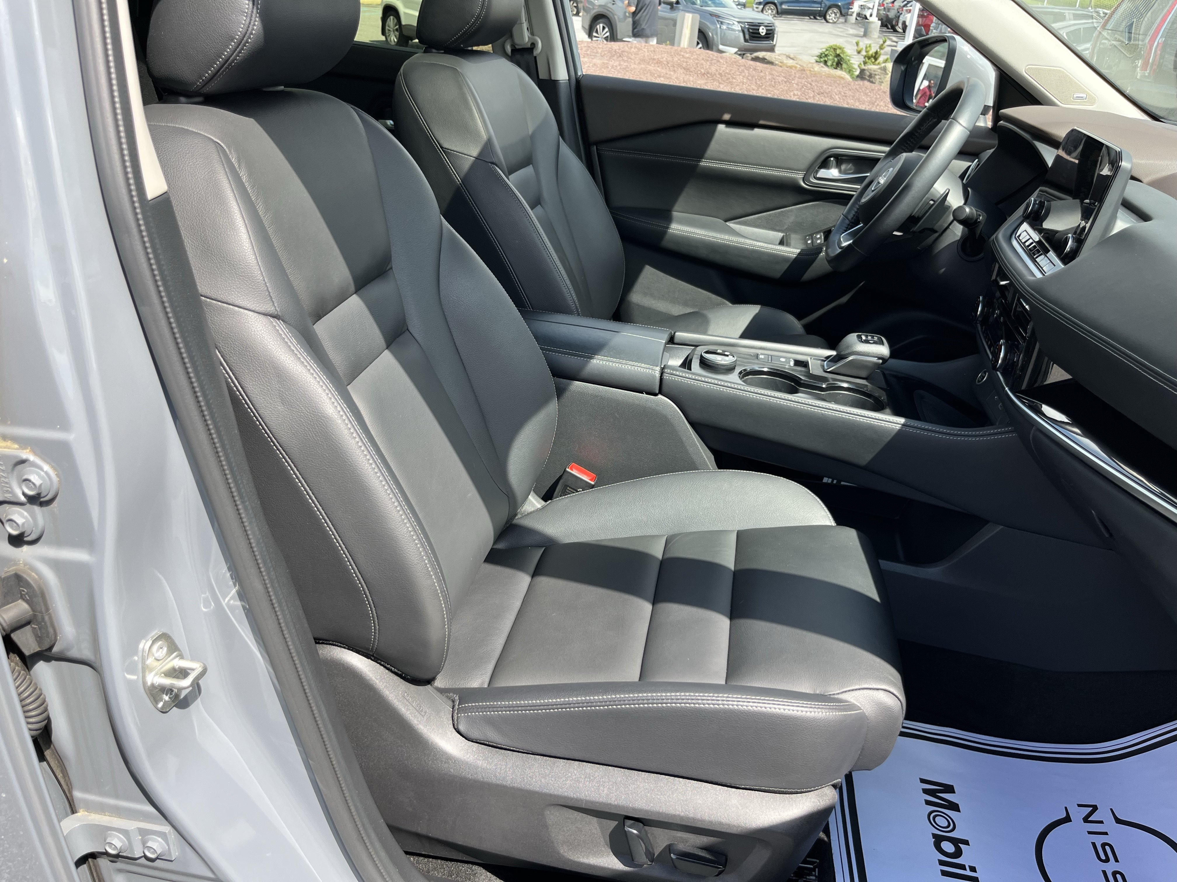 Used 2023 Nissan Rogue SL w/ SL Premium Package AWD/4WD video 3