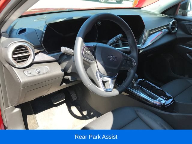 Certified 2024 Chevrolet Trax ACTIV w/ Driver Confidence Package FWD image 3