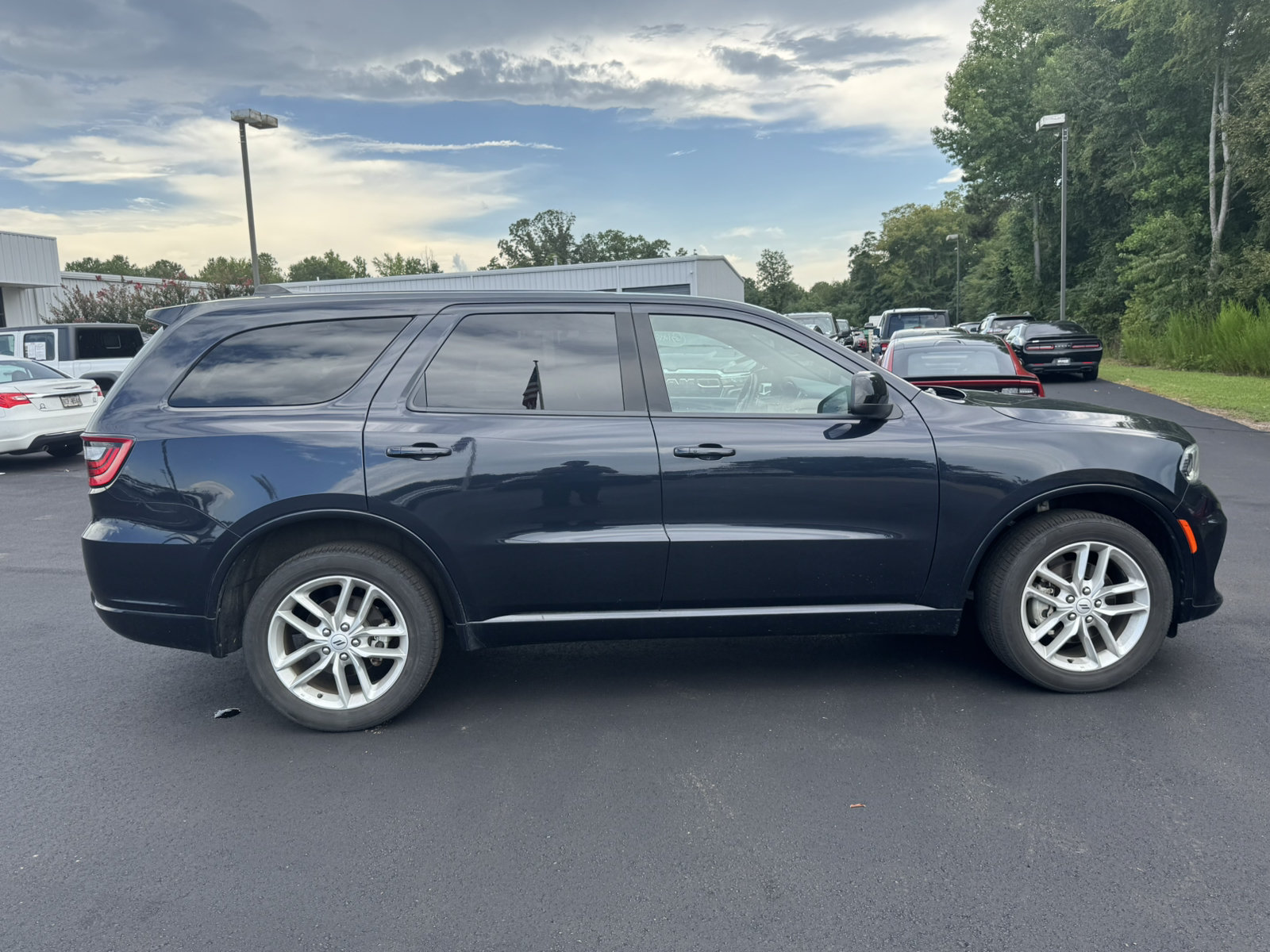 Used 2025 Dodge Durango GT AWD/4WD image 4