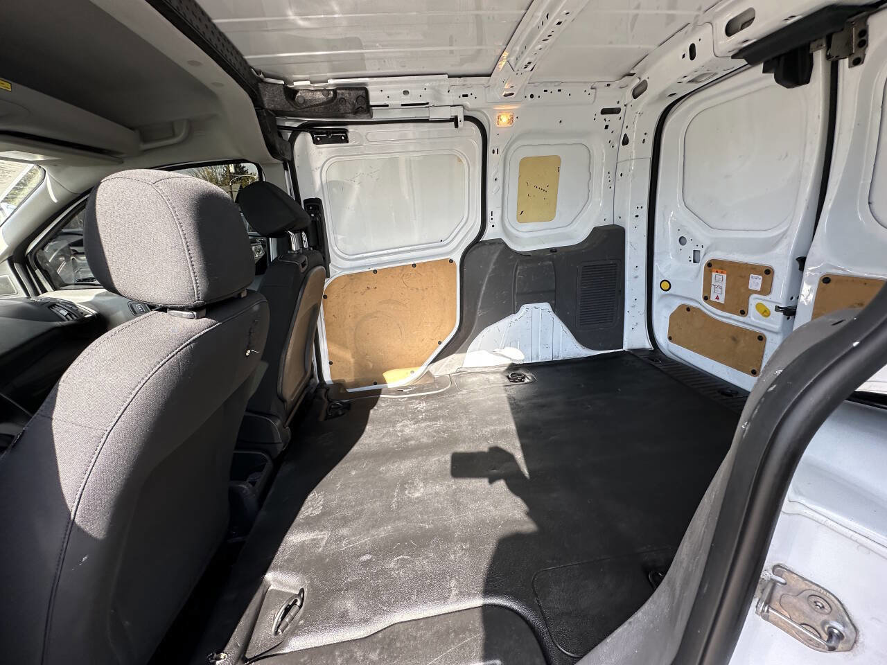 Used 2019 Ford Transit Connect XL image 11