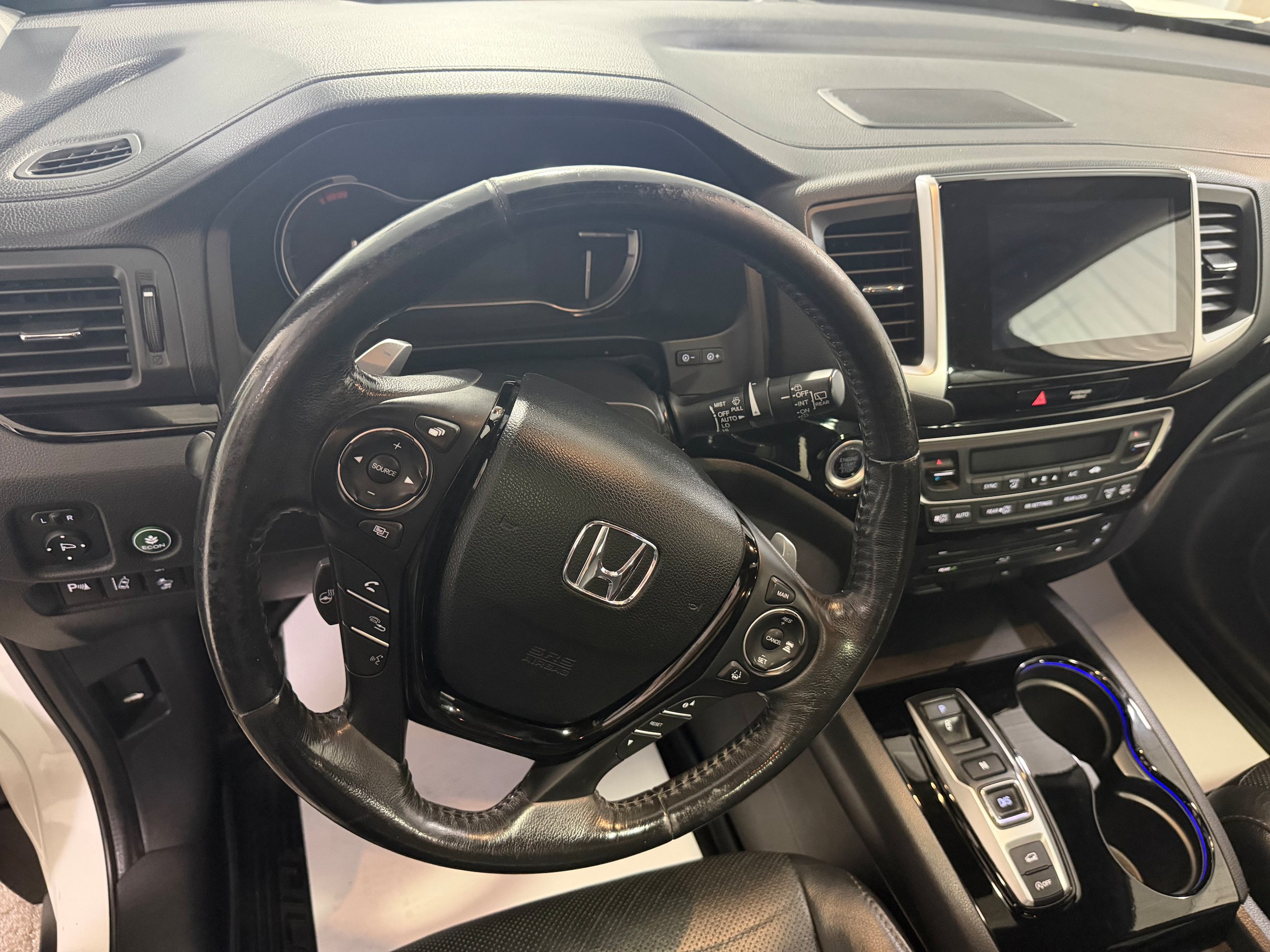 Used 2018 Honda Pilot Elite image 11