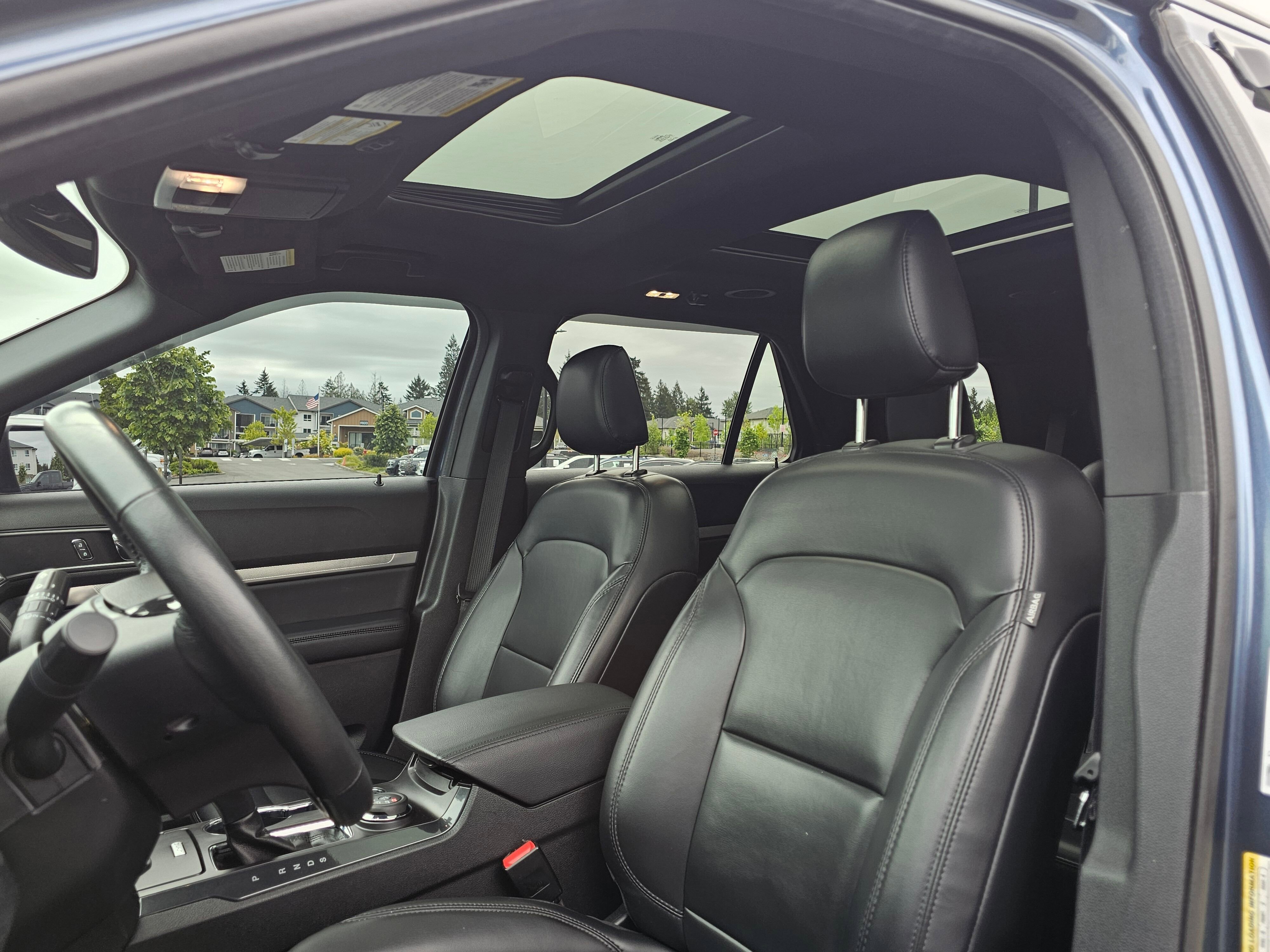 Used 2019 Ford Explorer XLT w/ Equipment Group 202A AWD/4WD image 25