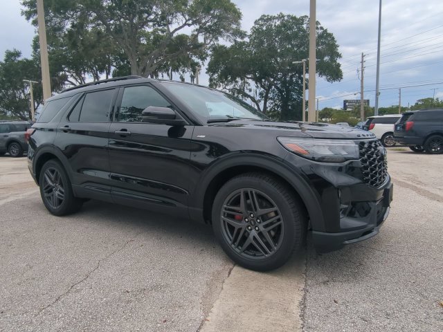 New 2026 Ford Explorer ST-Line w/ ST-Line Street Pack RWD image 2