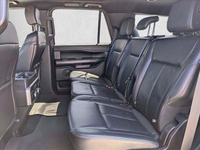 Used 2020 Ford Expedition XLT w/ Equipment Group 202A AWD/4WD image 19