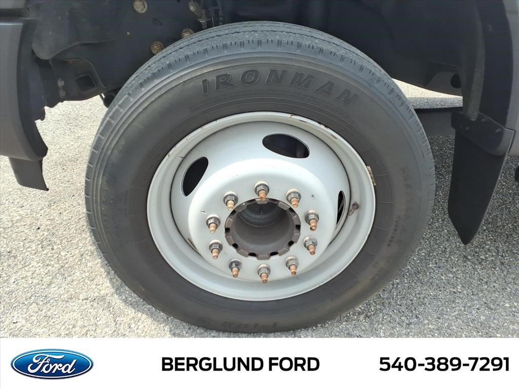 Used 2019 Ford F550 2WD Regular Cab Super Duty image 11