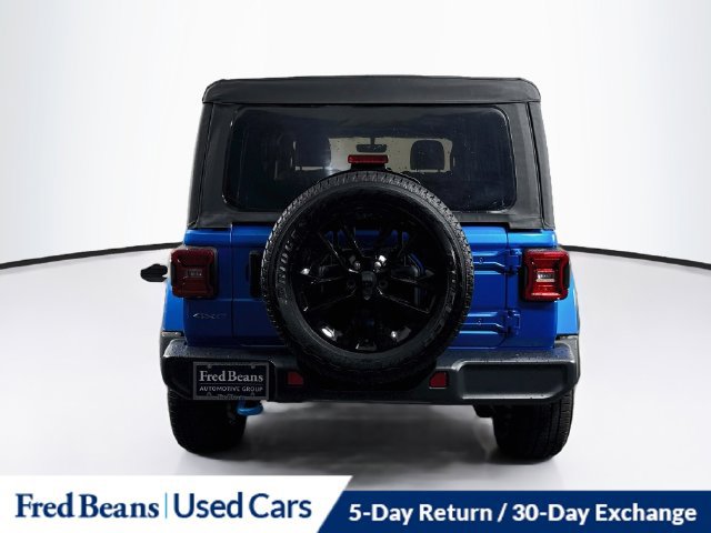 Used 2023 Jeep Wrangler Unlimited Sahara AWD/4WD image 11