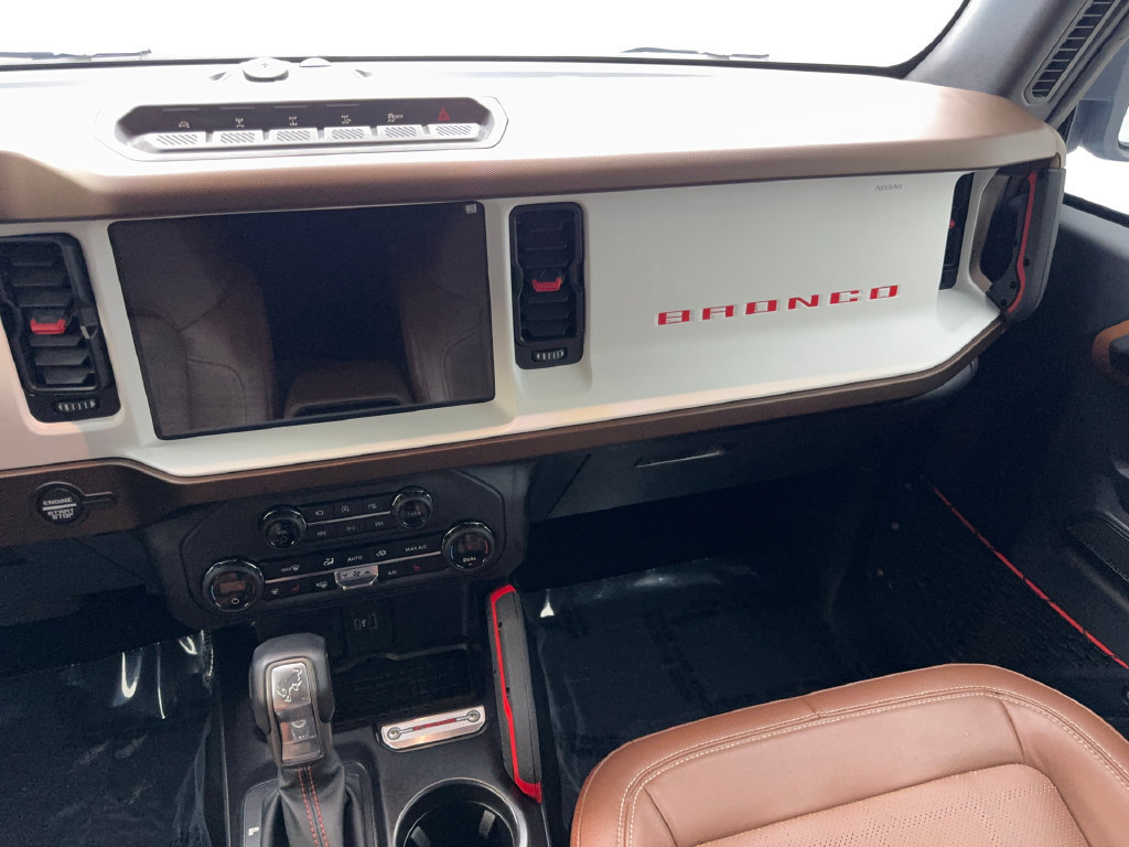 Used 2024 Ford Bronco Heritage Edition AWD/4WD image 50