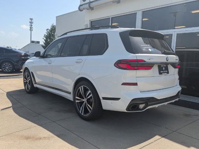 Used 2026 BMW 540i xDrive AWD/4WD image 5